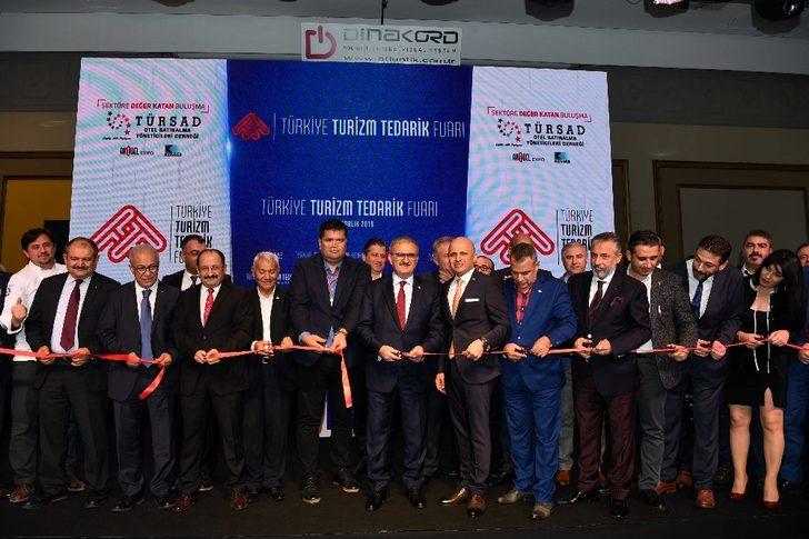 Vali Karaloğlu: “Turizm sektörü oluşturduğu ekonomiyi şehirle paylaşmalı” G2