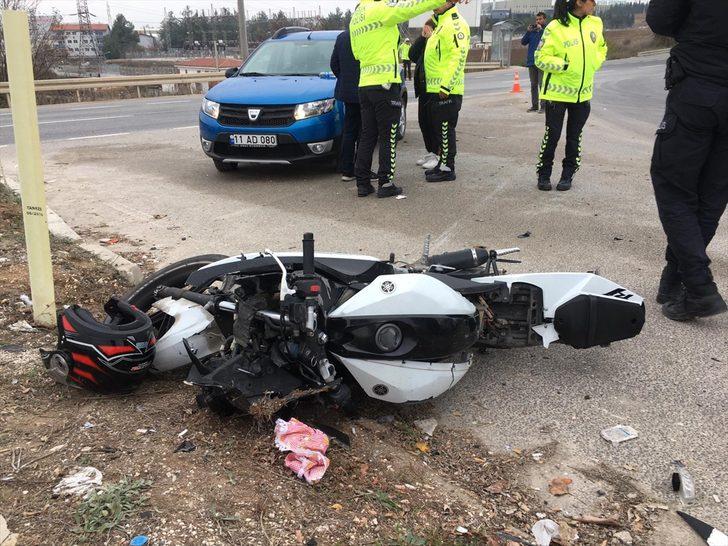Bilecik'te otomobille çarpışan motosikletin sürücüsü ağır yaralandı G3