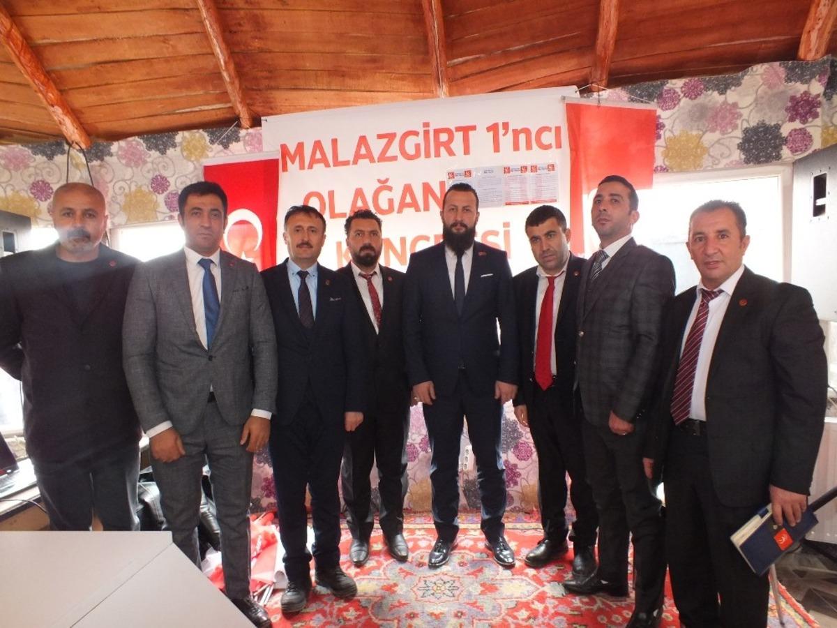 Yeniden Refah Partisi Malazgirt İl&ccedil;e Kongresini yaptı