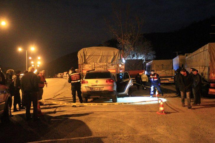 Samsun'da otomobil tır dorsesine çarptı: 1 ölü G2