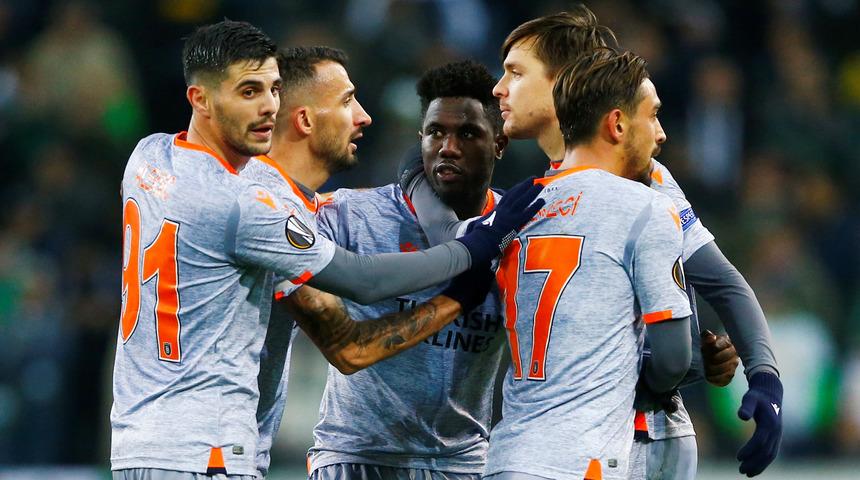 ÖZET | Borussia Mönchengladbach - Başakşehir: 1-2 maç sonucu