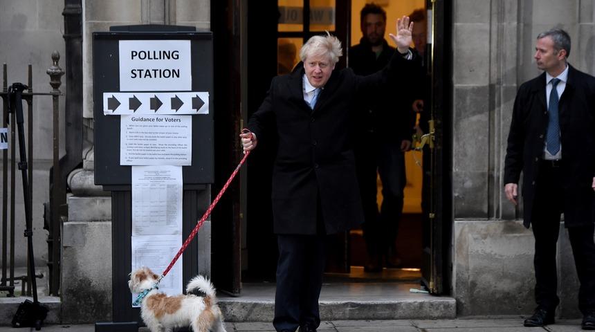 İngiltere'de Muhafazakar Parti tek başına iktidara geldi