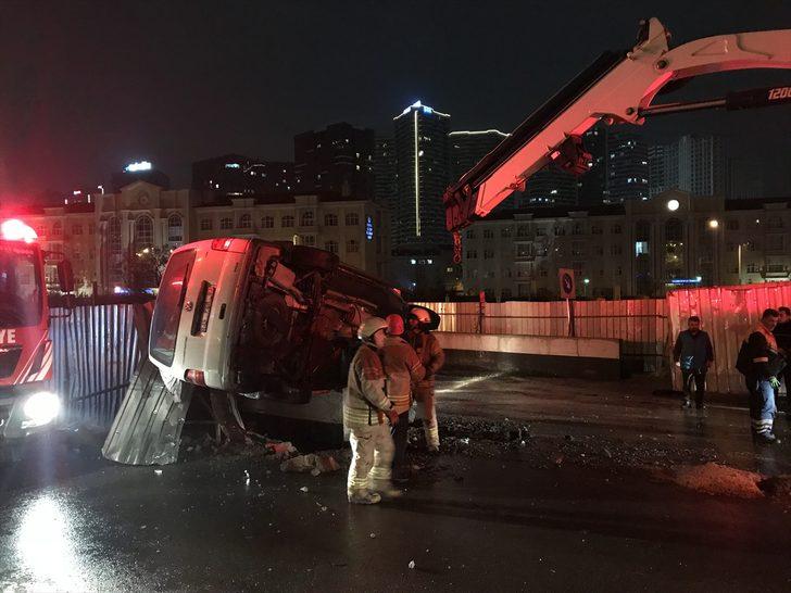 Kadıköy'de trafik kazası: 4 yaralı G4
