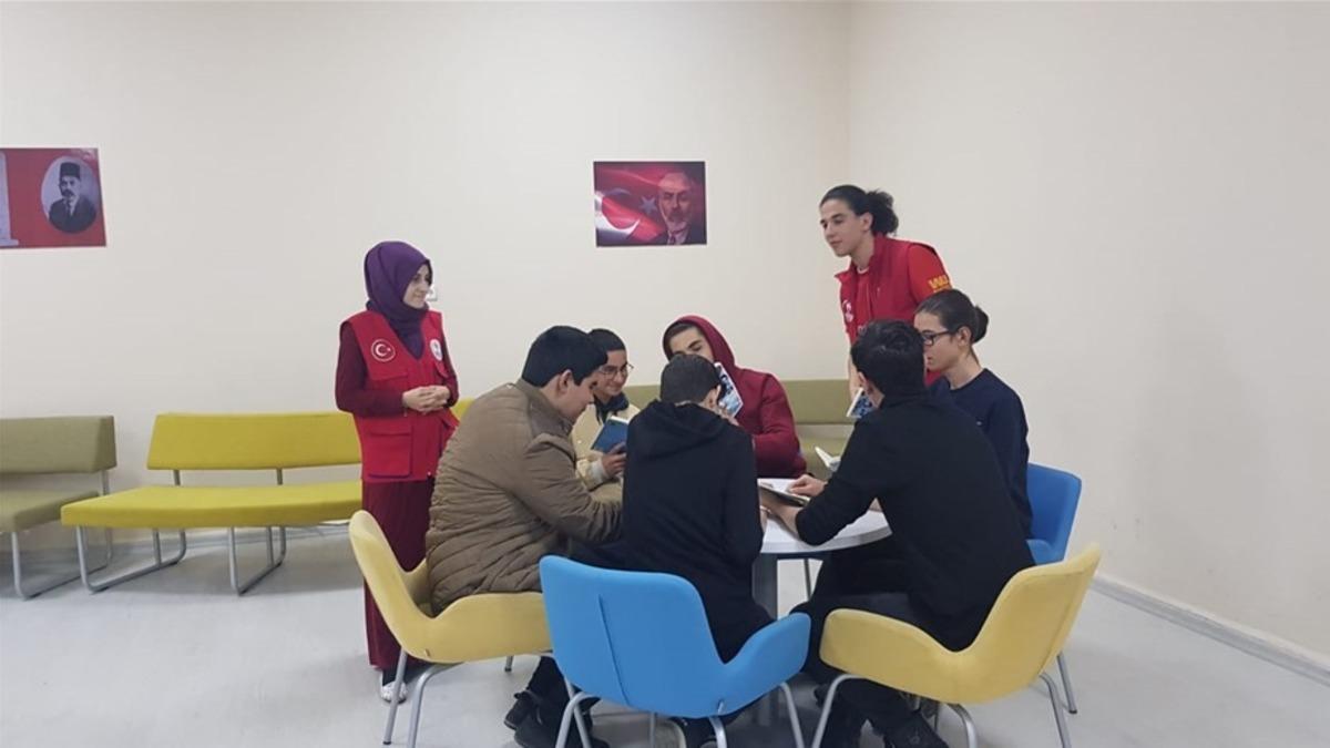 Aydın Gen&ccedil;lik Merkezi Gen&ccedil; Ofisi  Aydın&rsquo;ın tek &lsquo;Eurodesk&rsquo; temas noktası oldu