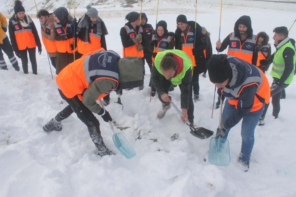 Kop Dağı&rsquo;nda &ccedil;ığ eğitimi
