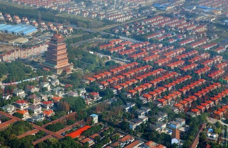 Bedava villa dağıtan muhtar köylüleri ihya etti! G1