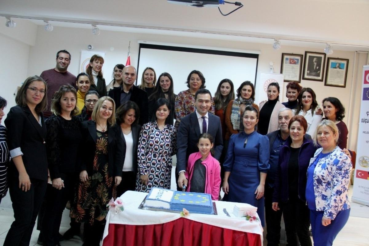 Odunpazarı Halk Eğitimi Merkezi ve Akşam Sanat Okulu&rsquo;nun &lsquo;Erasmus Projesi- Bilgilendirme- Sertifika T&ouml;reni&rsquo;