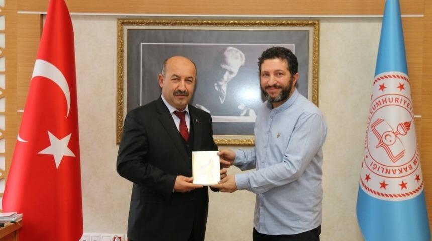 &Uuml;STDER Başkanı İsmail Başbunar&rsquo;dan M&uuml;d&uuml;r Başyiğit&rsquo;e ziyaret