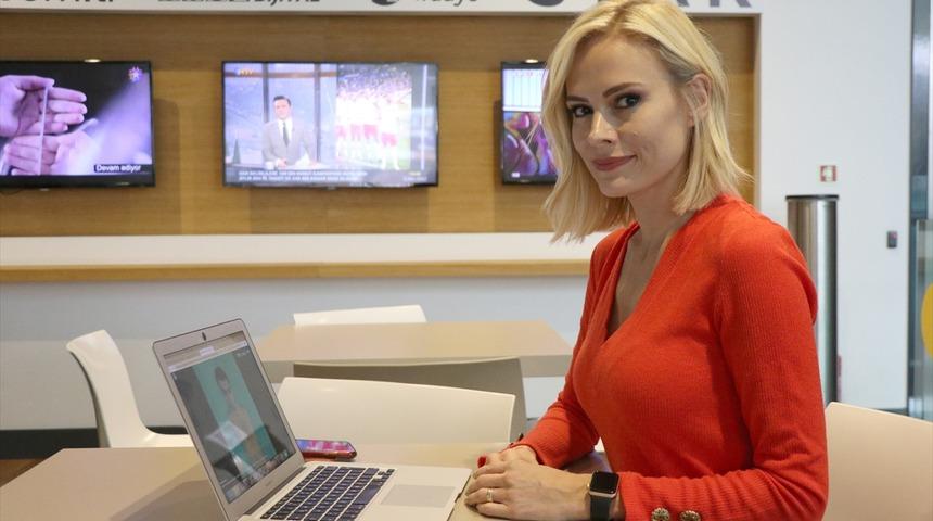 NTV spikeri Seda Öğretir, AA'nın "Yılın Fotoğrafları" oylamasına katıldı