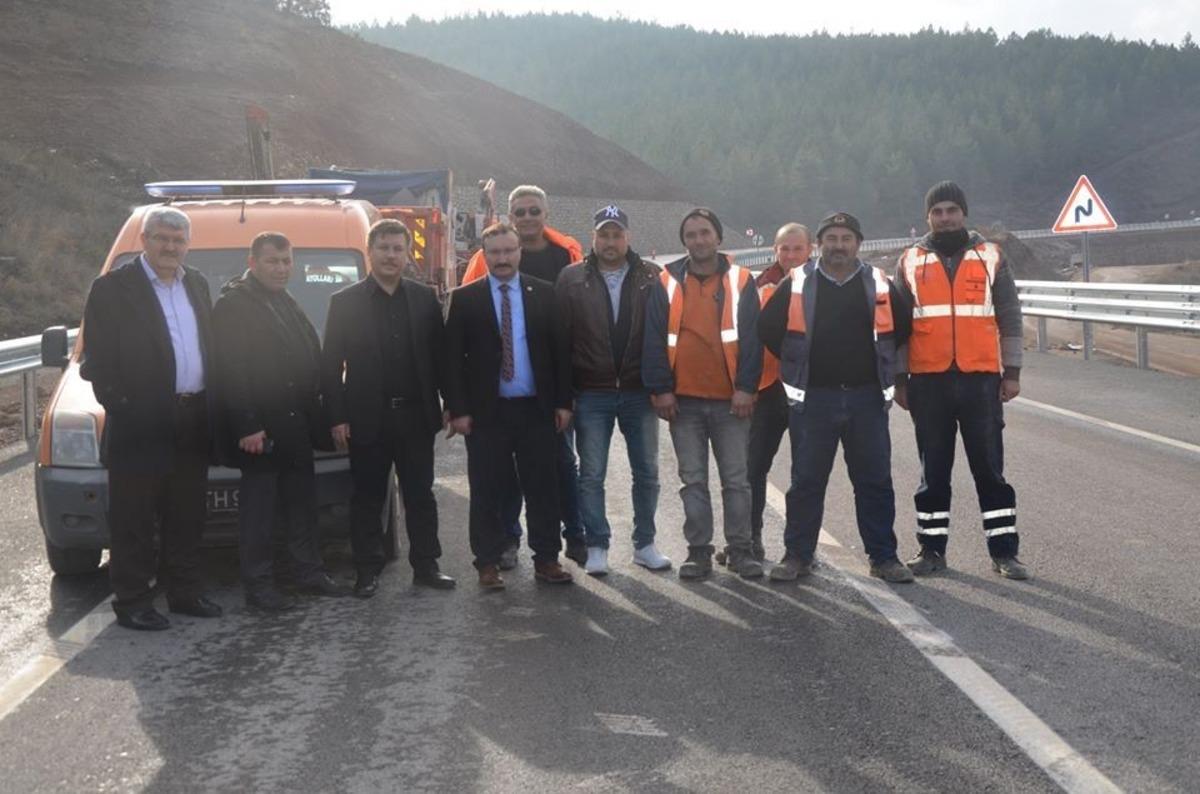 Emet-Tavşanlı yolunun &rsquo;&ouml;l&uuml;m virajları&rsquo; tarih oldu