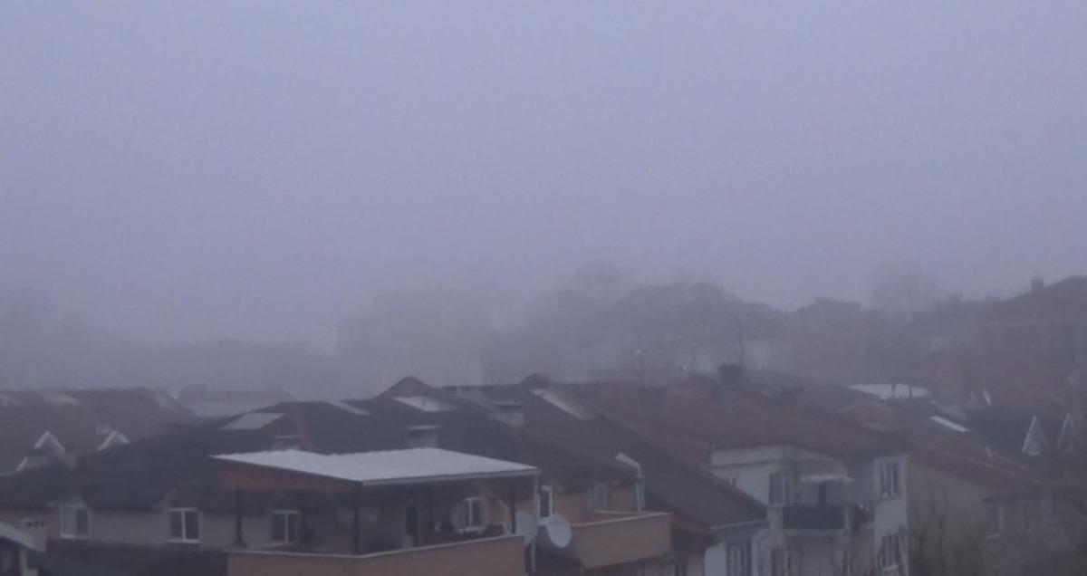 İneg&ouml;l&rsquo;&uuml; sis kapladı