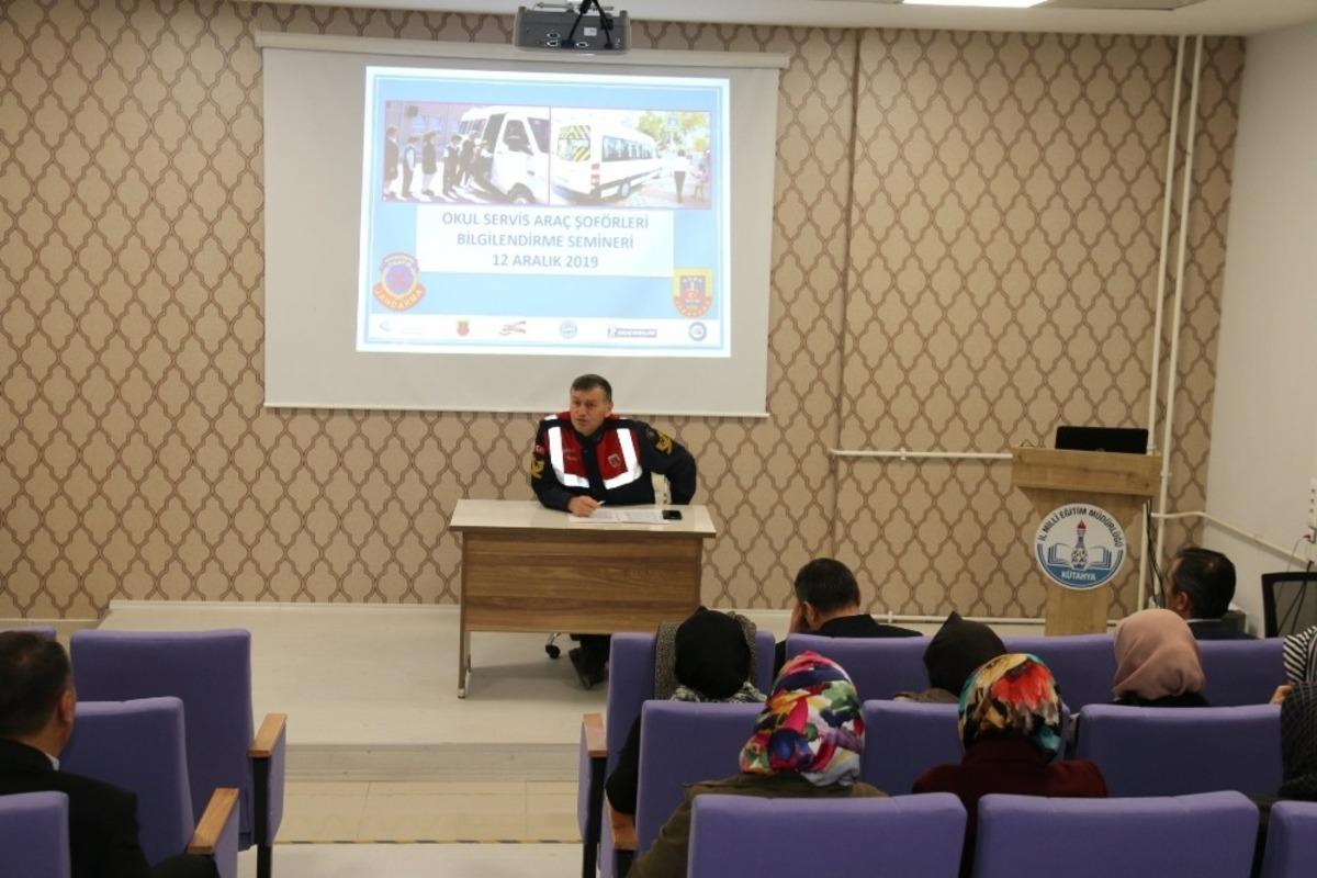 K&uuml;tahya&rsquo;da &ouml;ğrenci servis şof&ouml;rlerine ve rehber personele eğitim