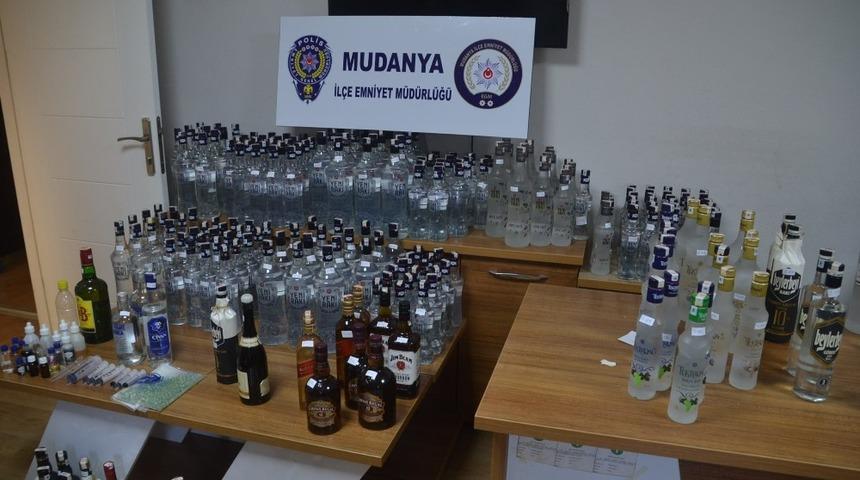 Mudanya polisinden ka&ccedil;ak i&ccedil;ki operasyonu