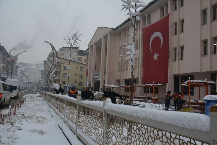 Hakkari’de karla mücadele çalışması G3