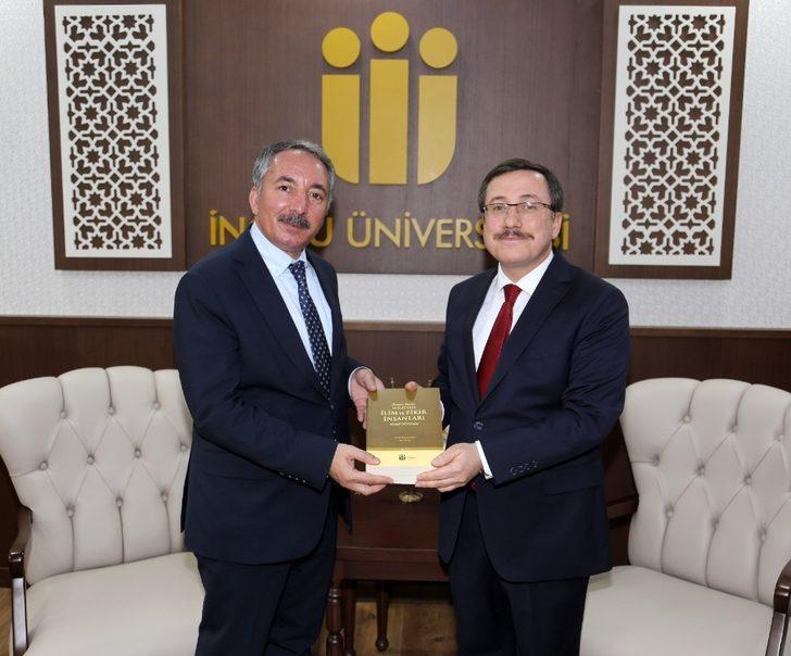 AİÇÜ Rektörü Prof. Dr. Karabulut, Düzey 2 Bölge Çalıştayı’na katıldı G3