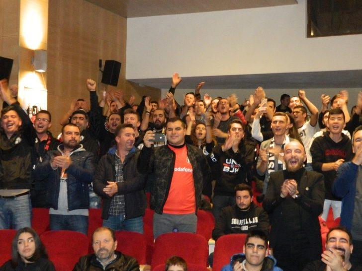 Taraftarın sevgilisi Alen Lüleburgaz’da G1