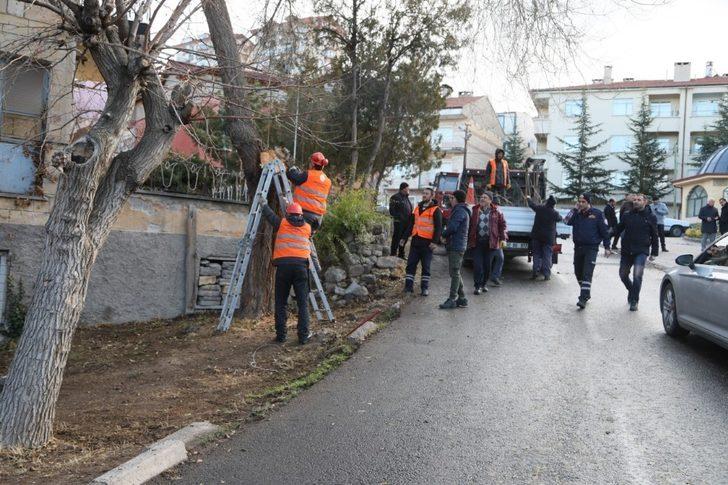 350 Evler Mahallesinde temizlik seferberliği yapıldı G2