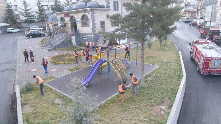 350 Evler Mahallesinde temizlik seferberliği yapıldı G3