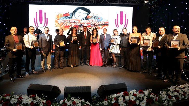 Besteler Tanju Okan için yarıştı G2