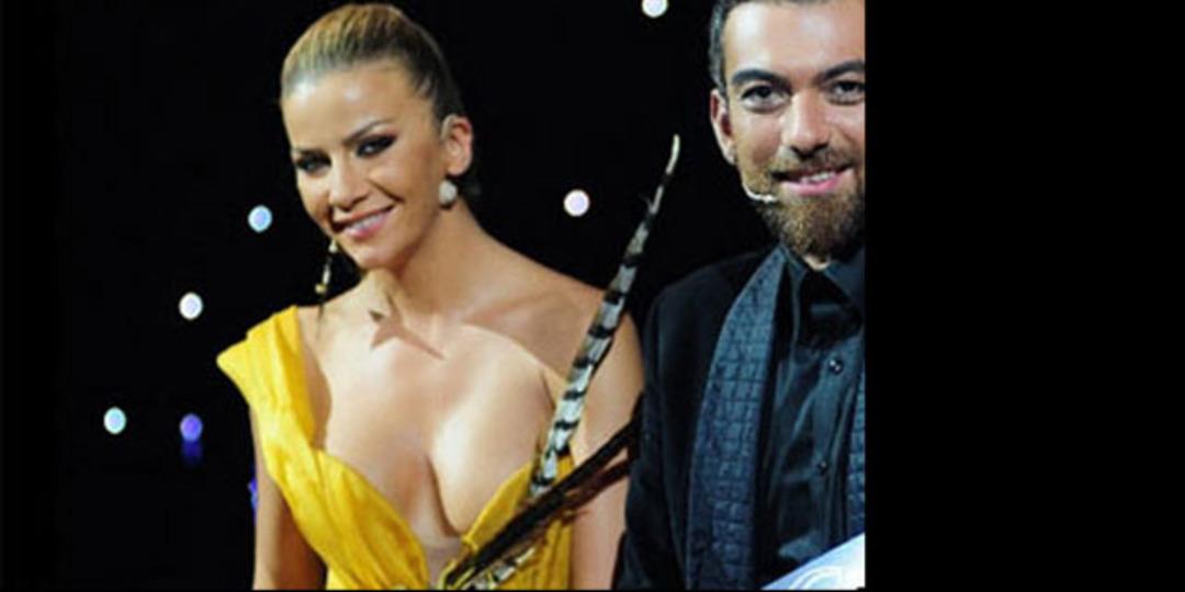 Dekolte daha &ccedil;ok konuşuldu