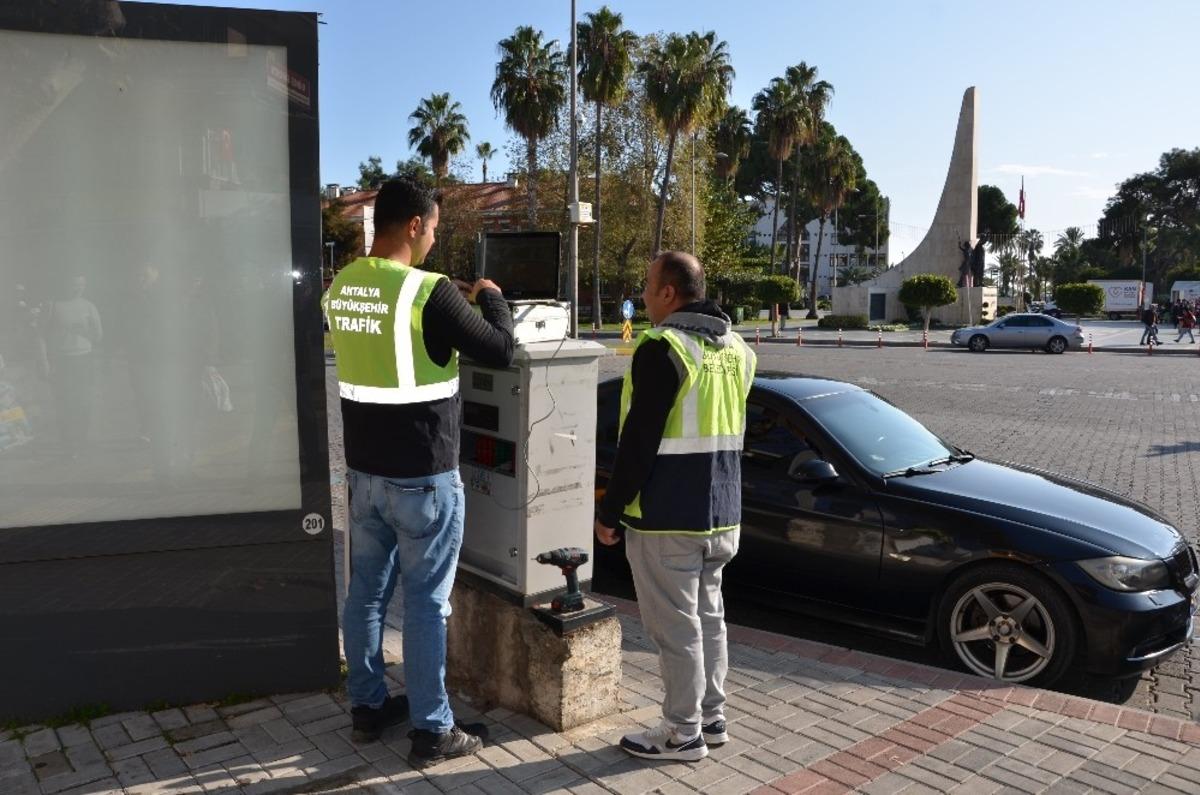 Alanya&rsquo;da trafik sinyalizasyonuna kış d&uuml;zenlemesi