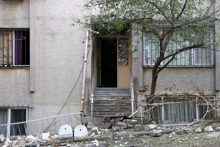 Şişli'de 6 katlı binanın çatısında çökme G3