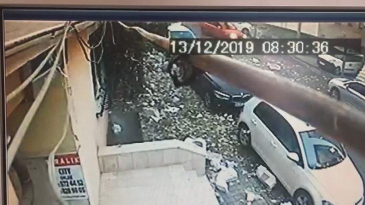 Şişli'de 6 katlı binanın çatısındaki çökme anı kamerada G4