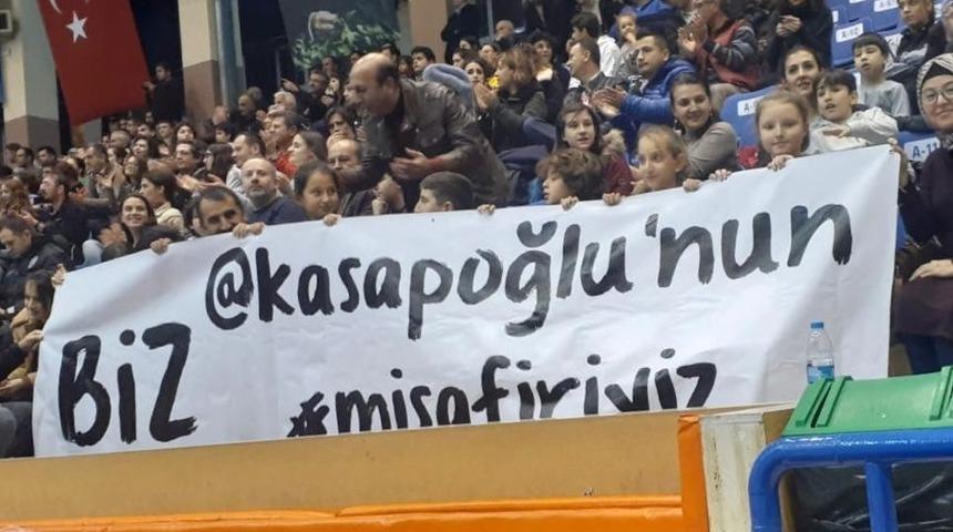 Aydınlı miniklerden Bakan Kasapoğlu’na pankartlı teşekkür