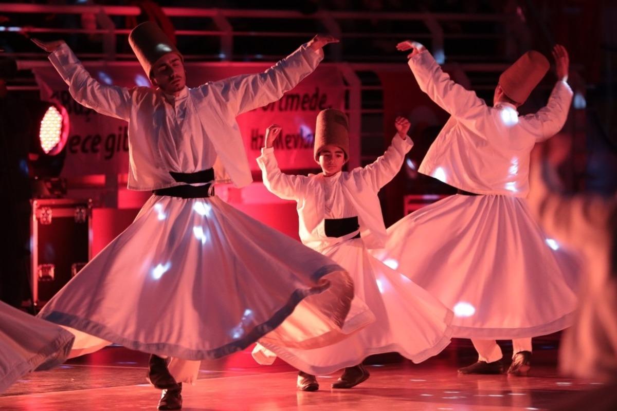 B&uuml;y&uuml;kşehir Hz. Mevlana&rsquo;yı anıyor