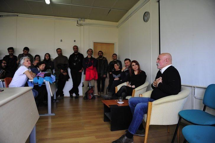 Sanatçı Ercan Kesal üniversite öğrencileriyle bir araya geldi G1