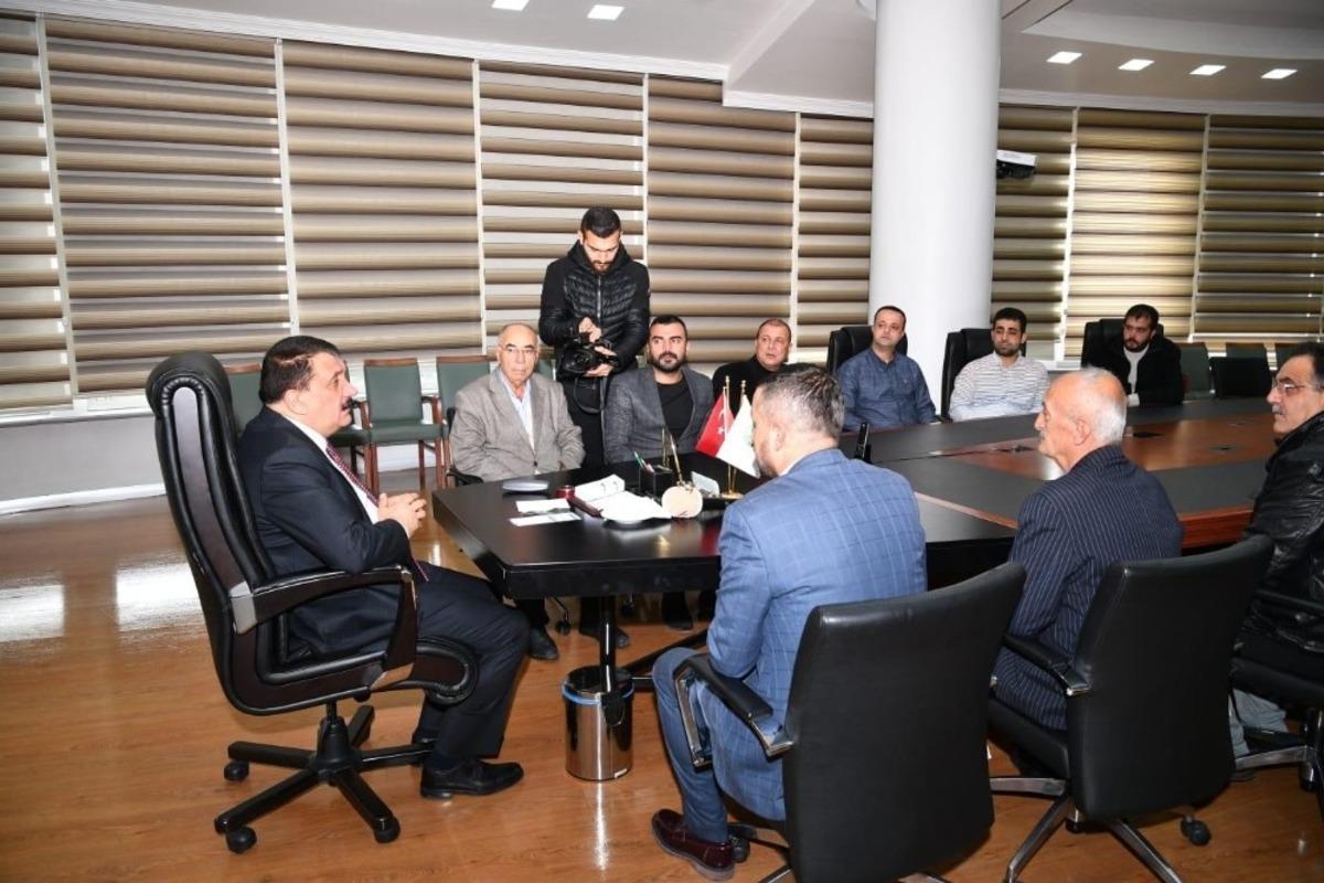 Taraftarlardan G&uuml;rkan&rsquo;a teşekk&uuml;r ziyareti