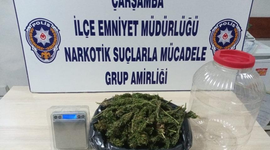 &Ccedil;arşamba&rsquo;da uyuşturucu operasyonu: 1 g&ouml;zaltı