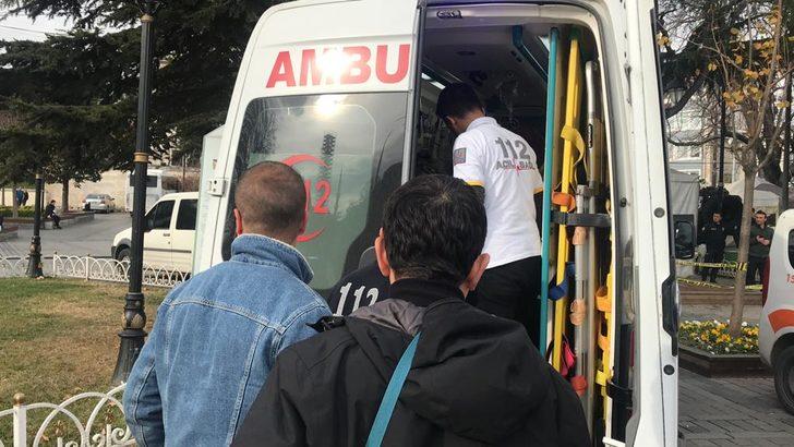 Sultanahmet meydanı'nda silahlı kavga : 2 yaralı G1
