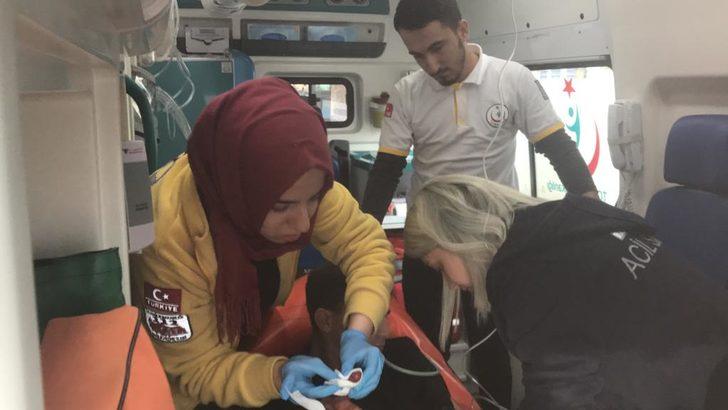 Sultanahmet meydanı'nda silahlı kavga : 2 yaralı G4