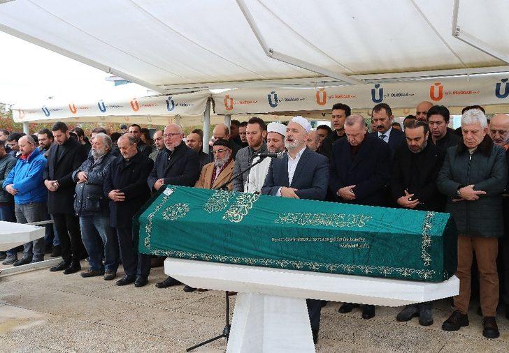 Cumhurbaşkanı Erdoğan aile dostunun cenaze namazına katıldı G2