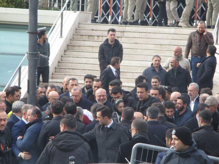 Cumhurbaşkanı Erdoğan aile dostunun cenaze namazına katıldı G5