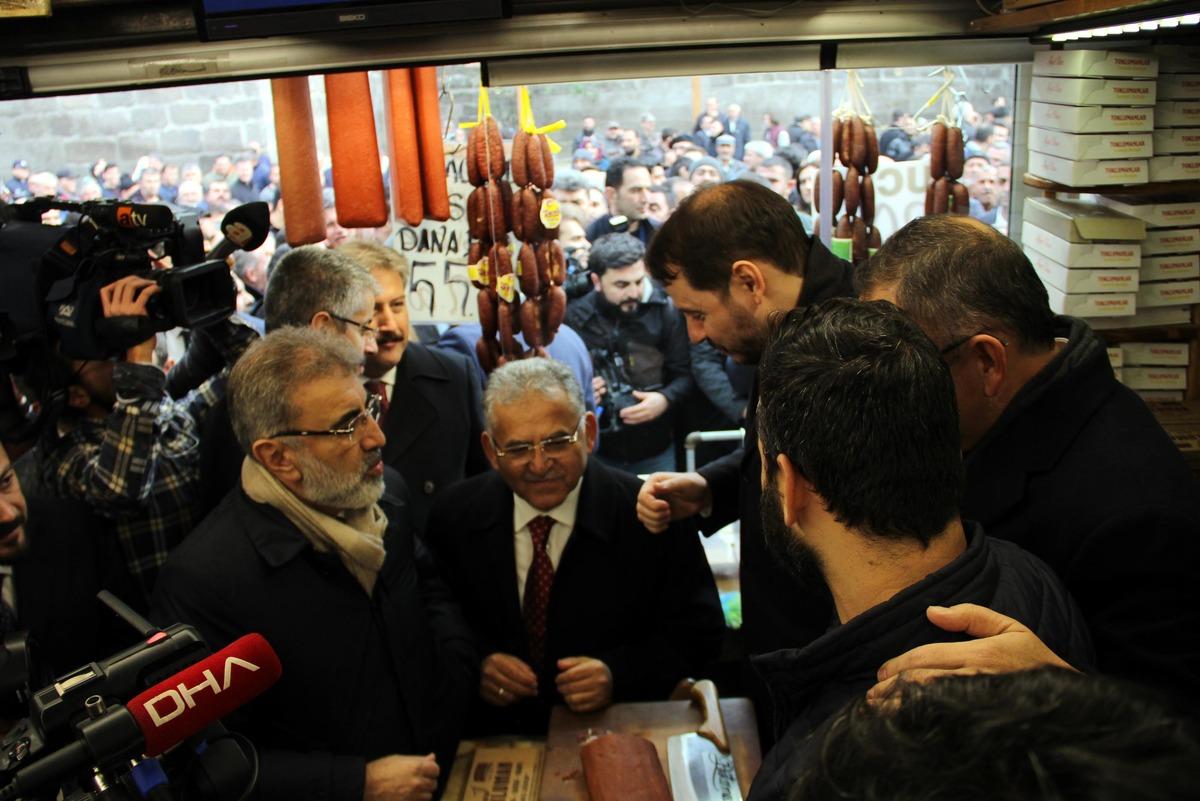 Bakan Albayrak: Kamu bankaları, 2020'ye girmeden tek haneli faizleri başlatıyor (2)