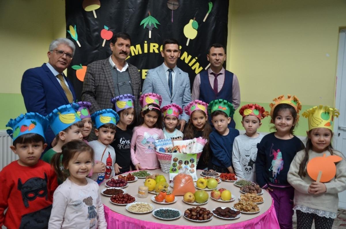 Yerli Malı Haftasına atalık tohumlu kutlama