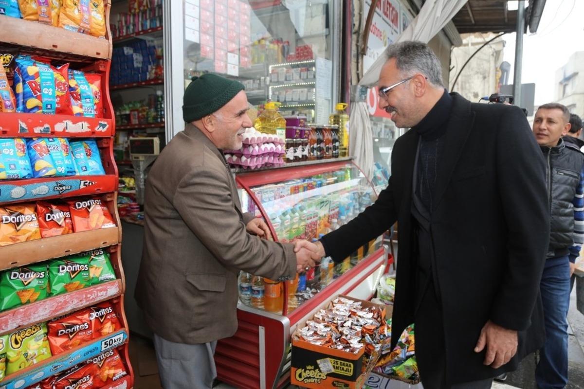 Kuş esnaf ve vatandaşlarla bir araya geldi