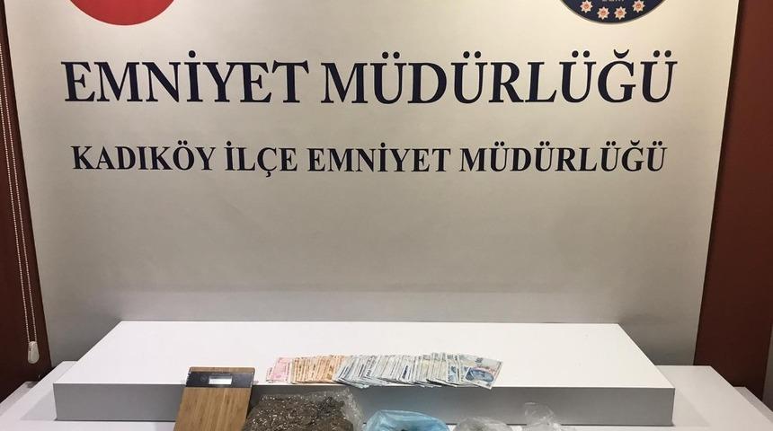 Polisi yaralayıp ka&ccedil;maya &ccedil;alışan uyuşturucu satıcısı yakalandı