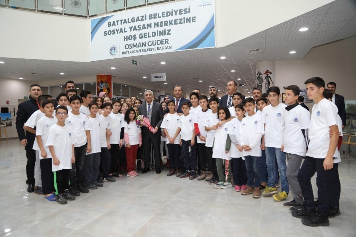 Okuldan Havuza Kula&ccedil; At projesi başlatıldı