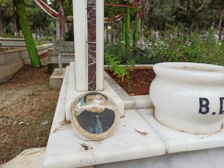 Mezarlıkta şoke eden olay! Mermer fotoğrafları kırdılar G2