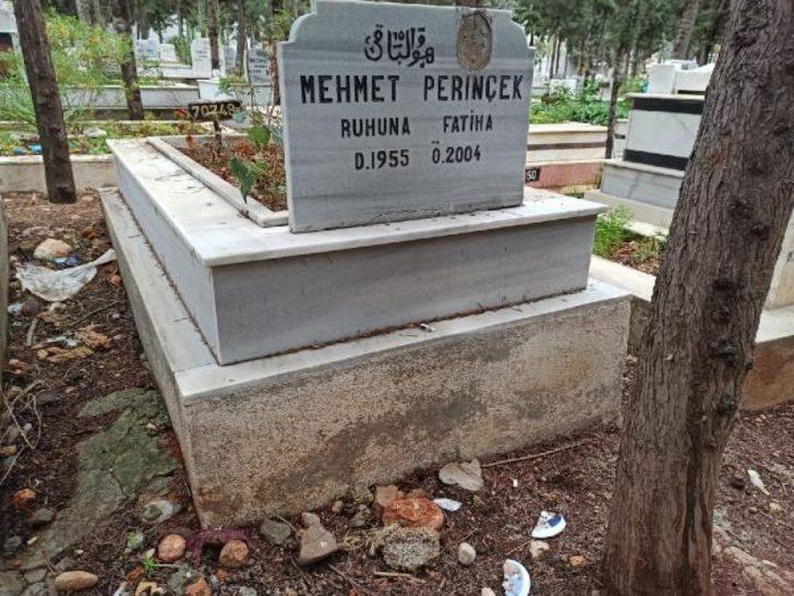 Mezarlıkta şoke eden olay! Mermer fotoğrafları kırdılar G3