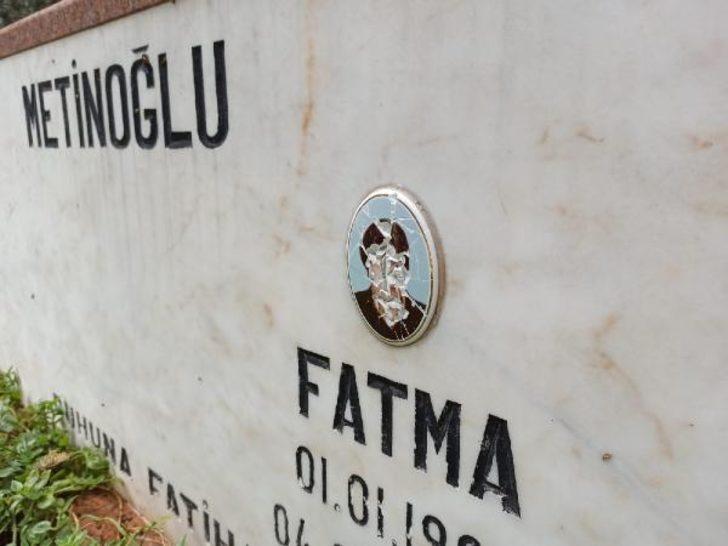 Mezarlıkta şoke eden olay! Mermer fotoğrafları kırdılar G4