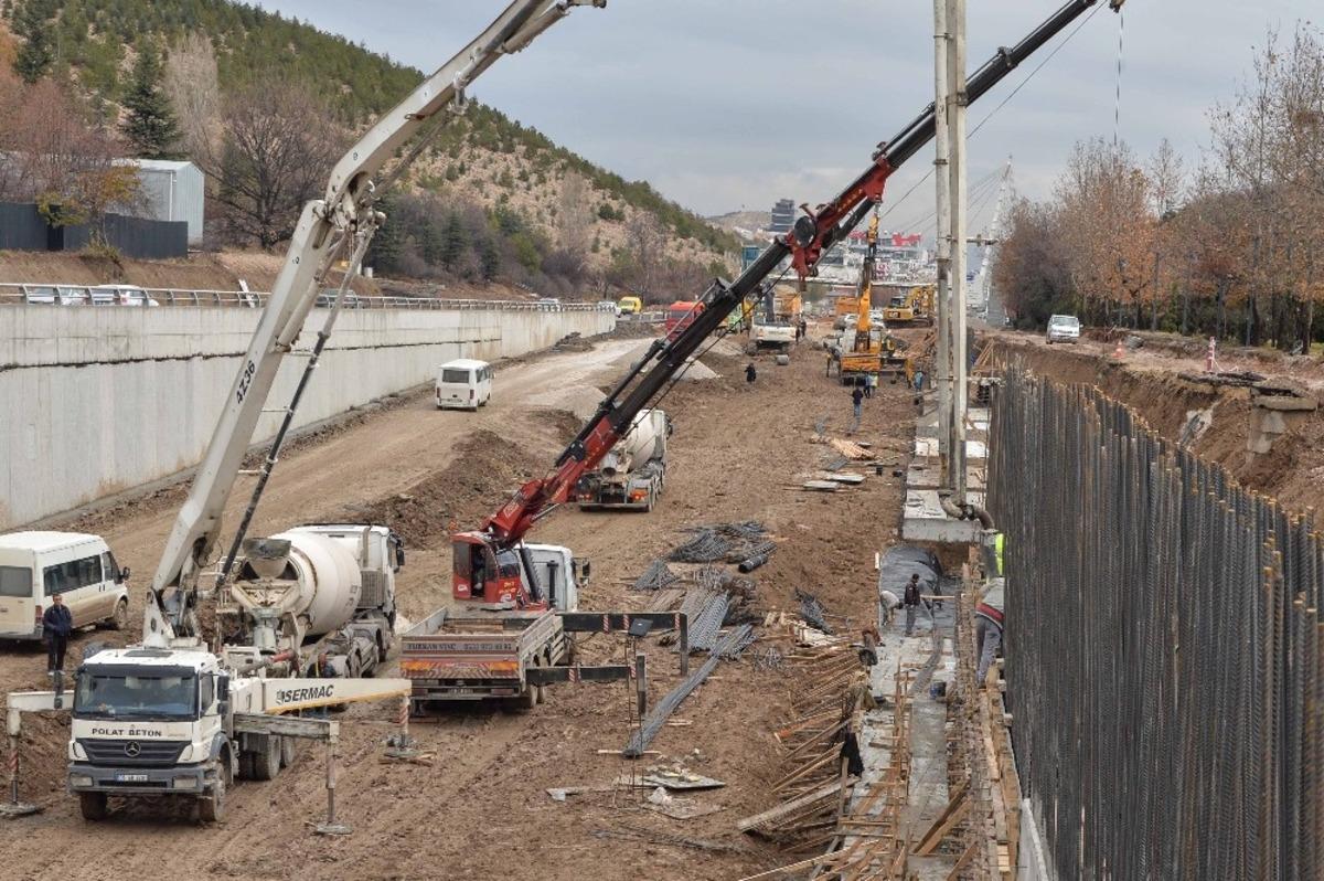 Eskişehir yolundaki &ccedil;alışmalarda sona yaklaşıldı