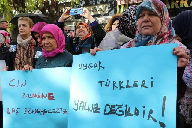 Çin'in Doğu Türkistan politikaları Isparta'da protesto edildi<br />
