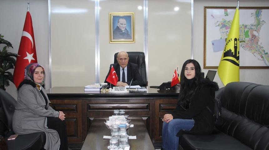 Üniversite öğrencilerinden Başkan Pekmezci’ye ziyaret