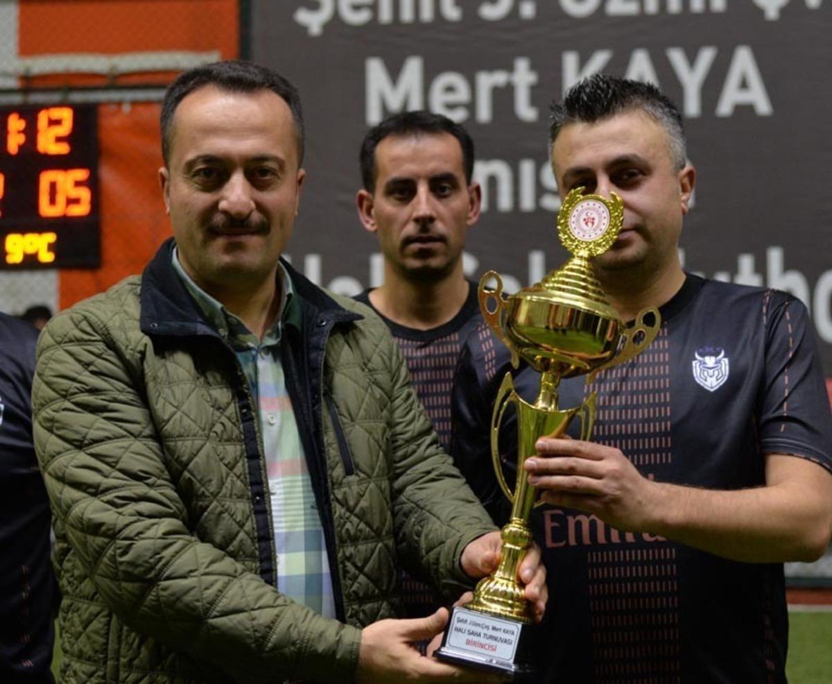 Şehit Jandarma Uzman &Ccedil;avuş Kaya anısına futbol turnuvası