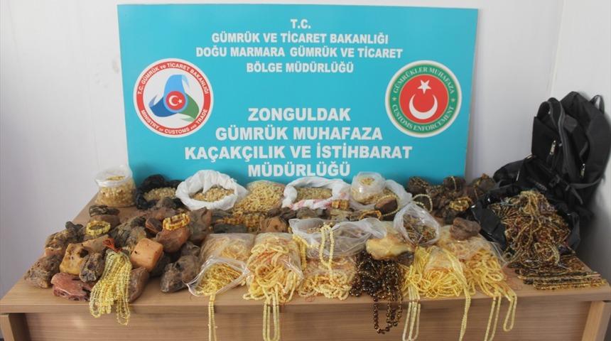 Zonguldak'ta 28 kilogram kehribar taşı ele geçirildi