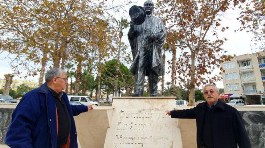 Atatürk Anıtı'na çirkin saldırıya tepki